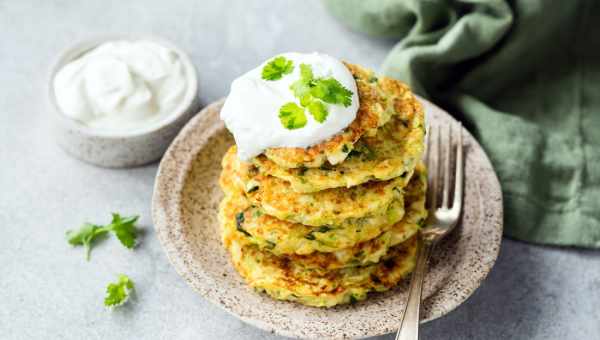 Оладьи из кабачков с кукурузной мукой