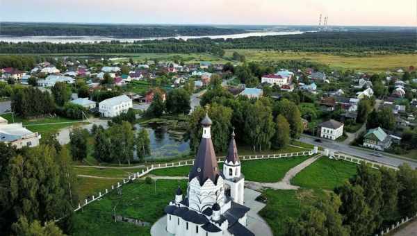 Богоявленская церковь в Красном