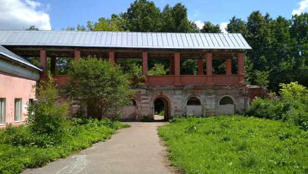 Спасская церковь и усадьба Давыдовых в Аксиньино