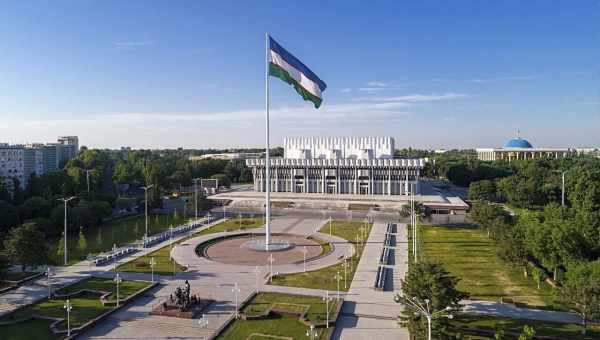 Сквер на площади Дружбы народов