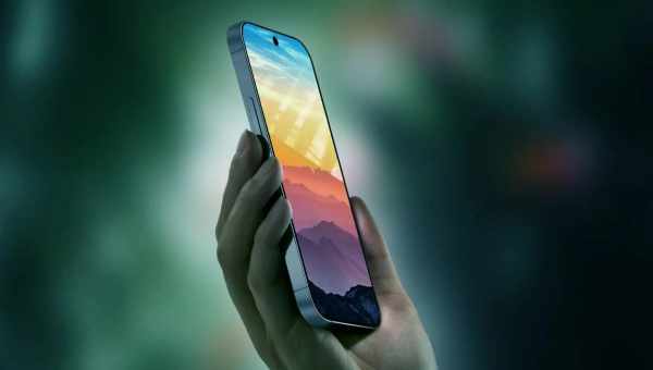 Apple выпустит три новых iPhone с OLED-дисплеями в 2018