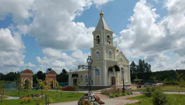 Петропавловский монастырь