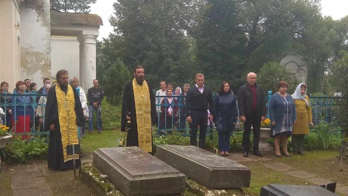 Преображенская церковь в селе Спас-Угол