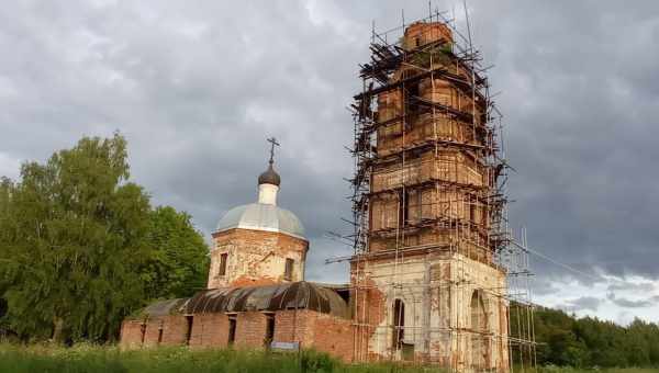 Христорождественская церковь в поселке Рунский