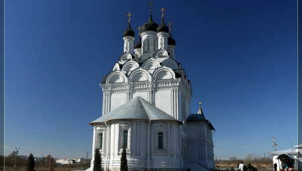 Благовещенская церковь в Тайнинском