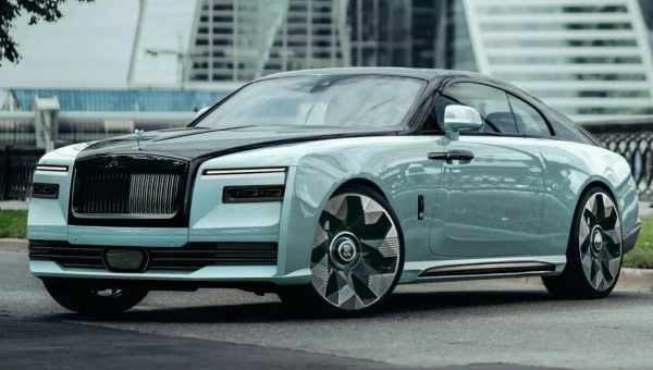 Rolls-Royce рассекретил новую «младшую» модель