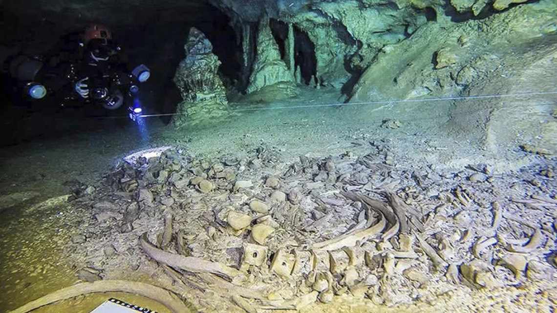 На полуострове Юкатан нашли пещеру с рисунками майя