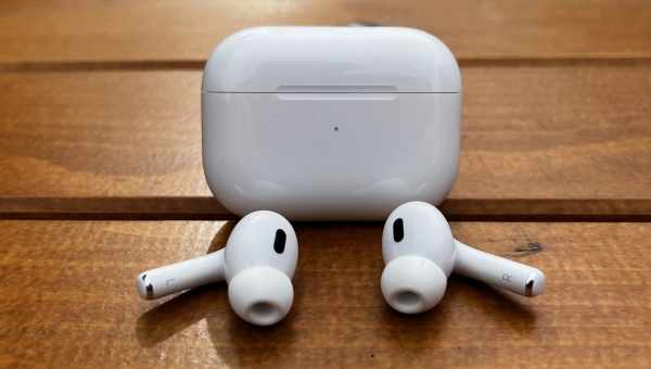 Як зарядити свої AirPods, AirPods 2 і AirPodsPro